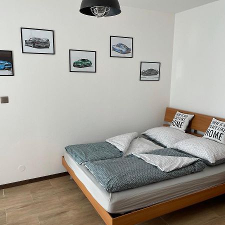 Newly Renovated 2 Rooms Apartment Downtown Nitra Eksteriør billede