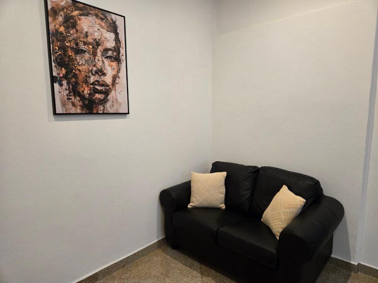 Newly Renovated 2 Rooms Apartment Downtown Nitra Eksteriør billede