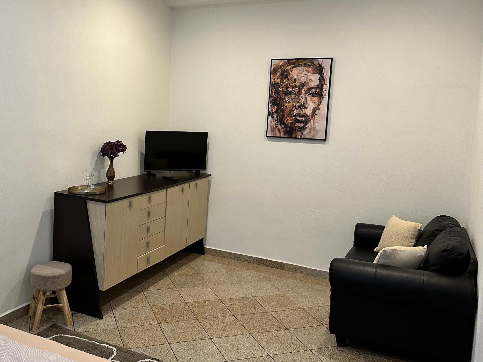 Newly Renovated 2 Rooms Apartment Downtown Nitra Eksteriør billede